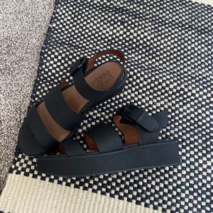 Naturalizer Brooke Platform Strappy Sandal